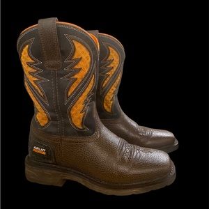 Boys Ariat Cowboy Boots Size 1.5